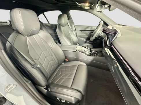 New 2026 BMW 530i xDrive w/ M Sport Package image 29