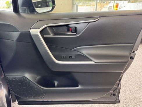 Certified 2025 Toyota RAV4 LE image 49