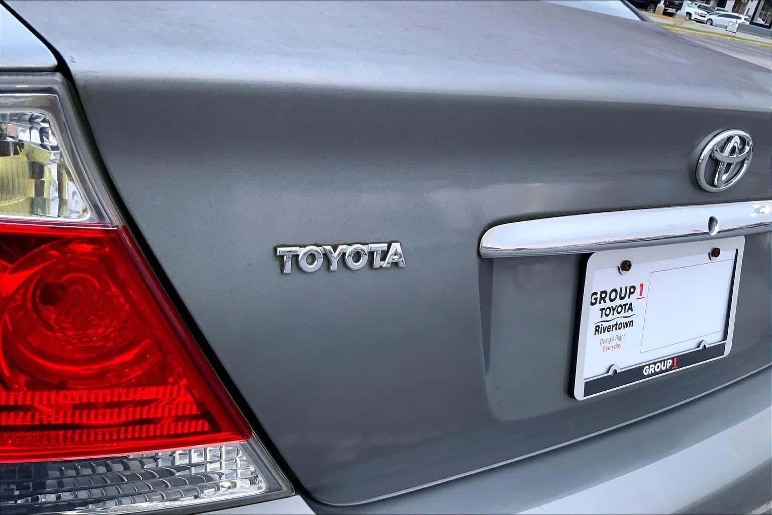 Used 2005 Toyota Camry FWD image 24