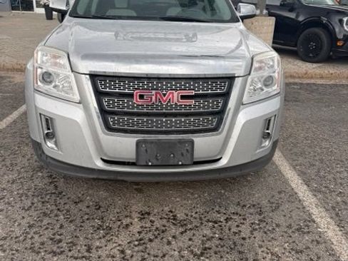 Used 2010 GMC Terrain SLT w/ Cargo Package AWD/4WD image 2