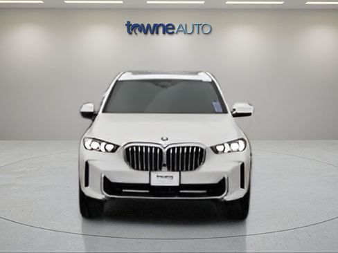 Used 2024 BMW X5 xDrive40i w/ Premium Package AWD/4WD image 8