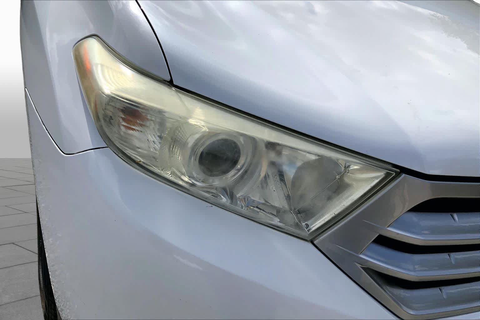 Used 2012 Toyota Highlander Limited w/ Tow Pkg FWD image 28