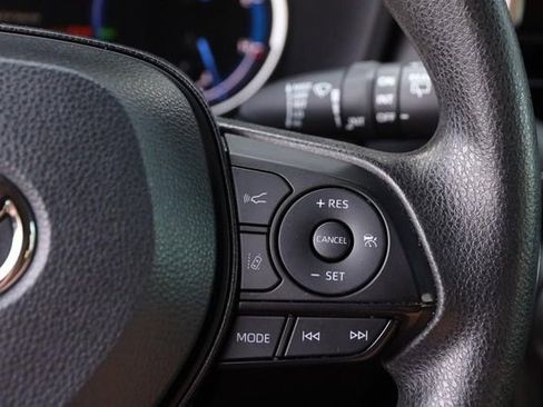 Used 2023 Toyota RAV4 AWD Hybrid image 12