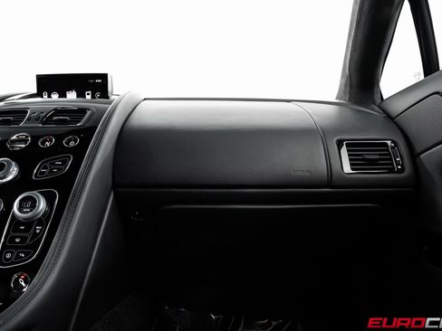 Used 2017 Aston Martin V12 Vantage S image 33