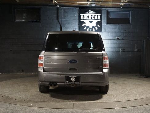 Used 2009 Ford Flex SEL image 4