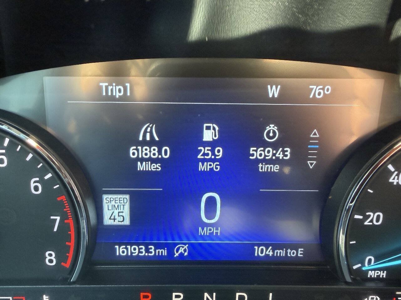 Used 2023 Ford Explorer XLT RWD image 25