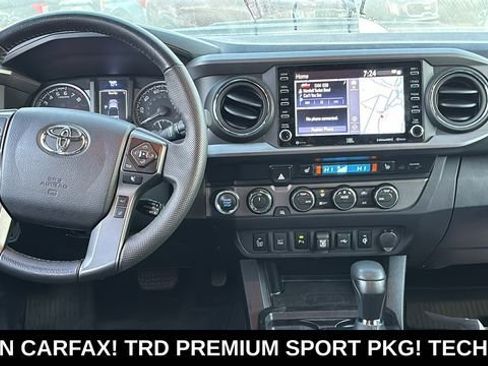 Used 2021 Toyota Tacoma TRD Sport w/ TRD Premium Sport Package AWD/4WD image 7