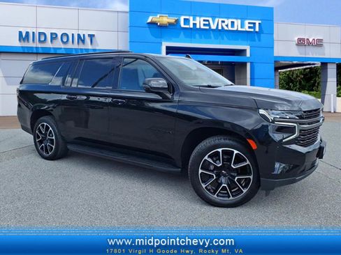 Used 2022 Chevrolet Suburban RST w/ Luxury Package AWD/4WD image 1
