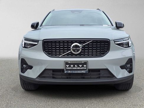 Used 2026 Volvo XC40 B5 Plus w/ Protection Package Premier AWD/4WD image 8