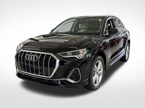Certified 2023 Audi Q3 2.0T Premium w/ Convenience Package image 1