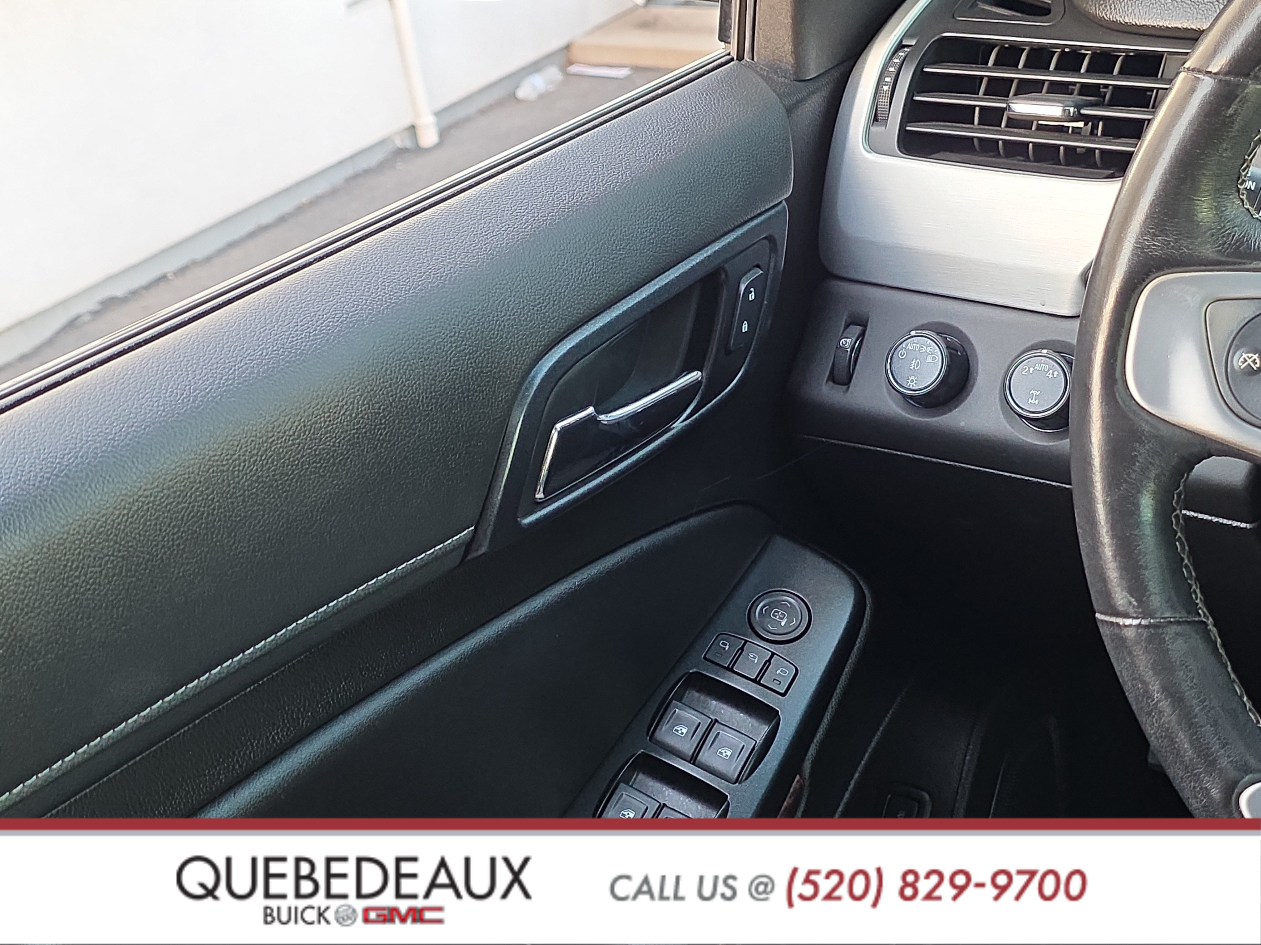 Used 2019 GMC Yukon SLT w/ Open Road Package AWD/4WD image 23