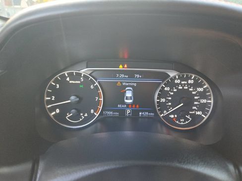 Used 2025 Nissan Altima 2.5 SR FWD image 2