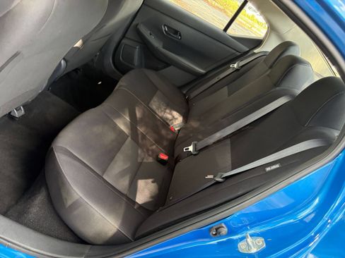 Used 2025 Nissan Sentra SV FWD image 38