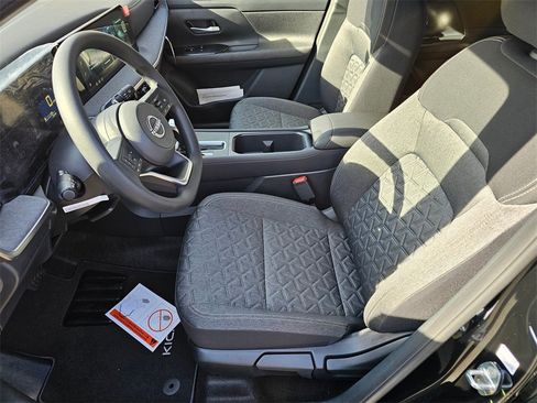 New 2026 Nissan Kicks SV w/ Charging Package image 7