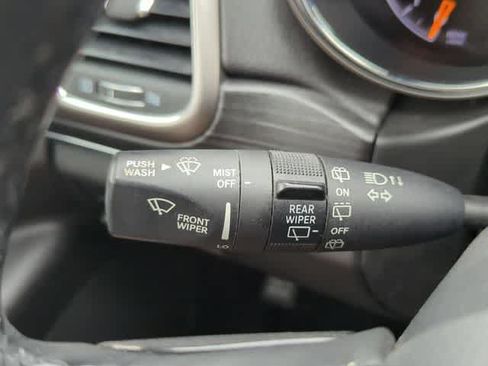 Certified 2021 Jeep Grand Cherokee Limited AWD/4WD image 28