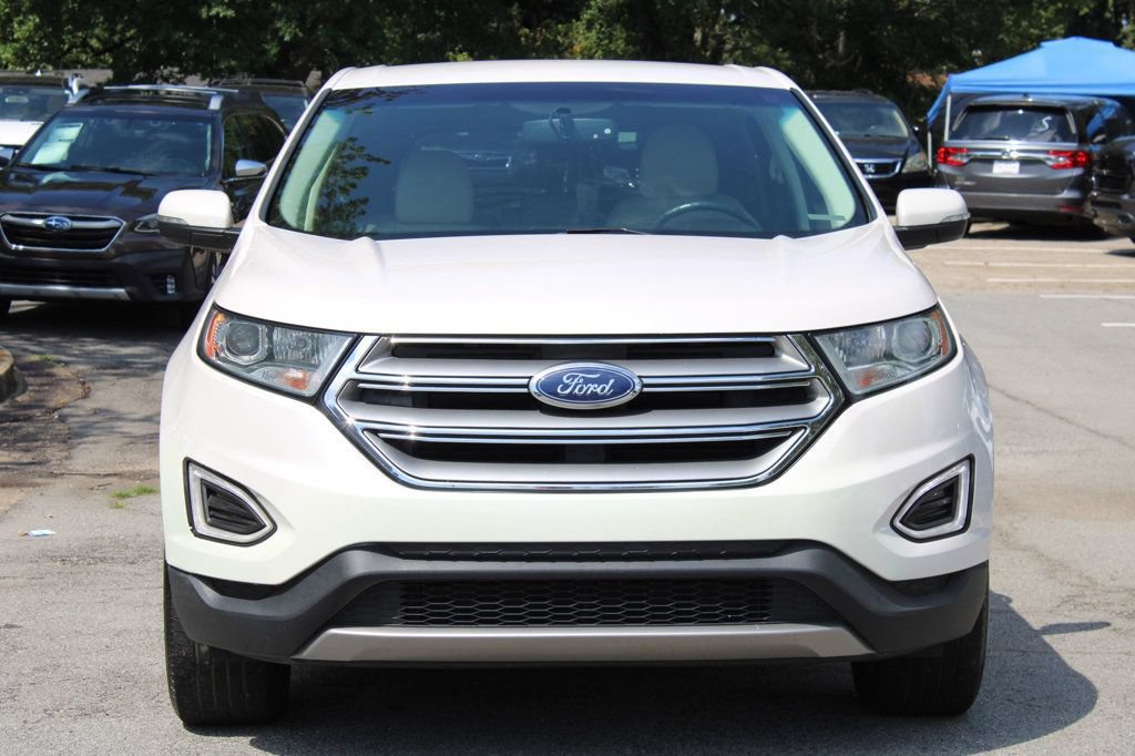 Used 2018 Ford Edge Titanium w/ Technology Package FWD image 2