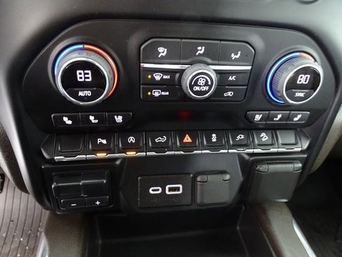 Used 2022 Chevrolet Silverado 1500 LTZ image 12