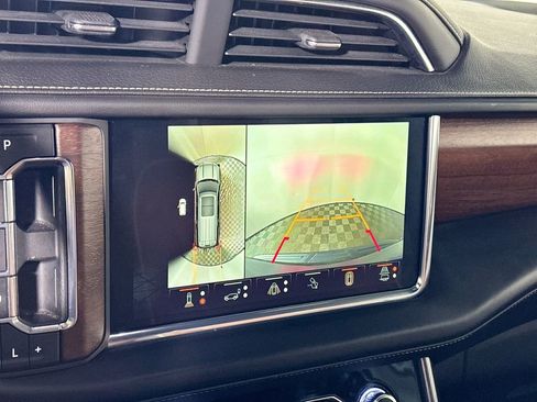 Used 2023 GMC Yukon Denali Ultimate image 17