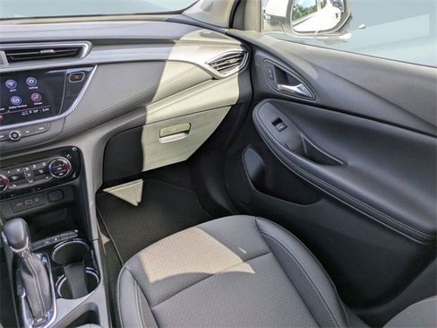 Used 2022 Buick Encore GX Select w/ Sport Touring Package image 19