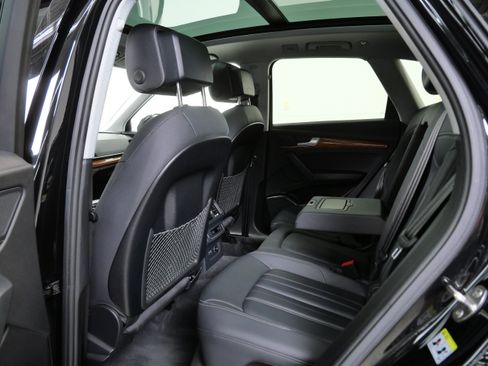 Used 2023 Audi Q5 2.0T Premium w/ Convenience Package AWD/4WD image 16