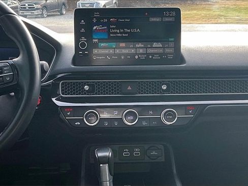 Used 2023 Honda Civic Touring image 6