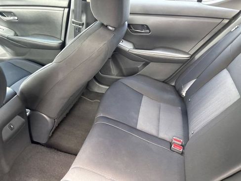 Used 2025 Nissan Sentra SV FWD image 12
