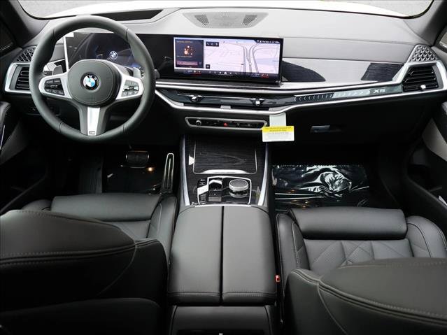 Used 2026 BMW X5 xDrive40i w/ M Sport Package AWD/4WD image 16