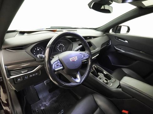 Used 2020 Cadillac XT4 Sport image 11