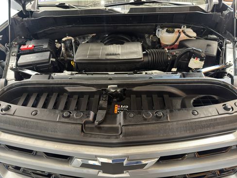 Used 2025 Chevrolet Silverado 1500 RST w/ Protection Package AWD/4WD image 37