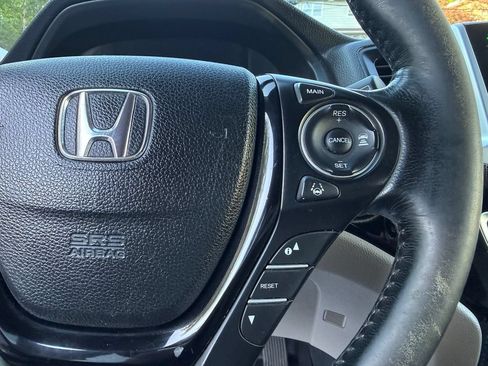 Used 2016 Honda Pilot Elite image 18