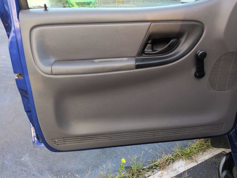 Used 2003 Ford Ranger 2WD Regular Cab image 11