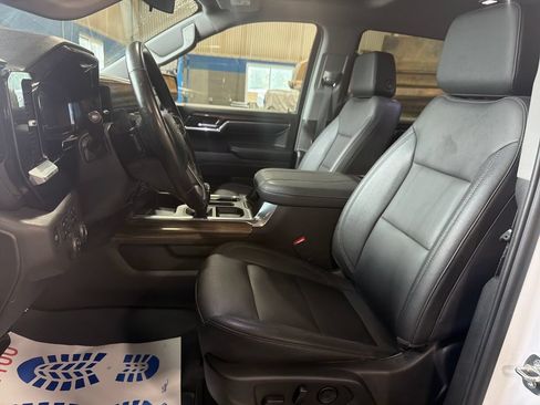 Certified 2024 Chevrolet Silverado 1500 LT Trail Boss w/ LT Trail Boss Premium Package AWD/4WD image 9