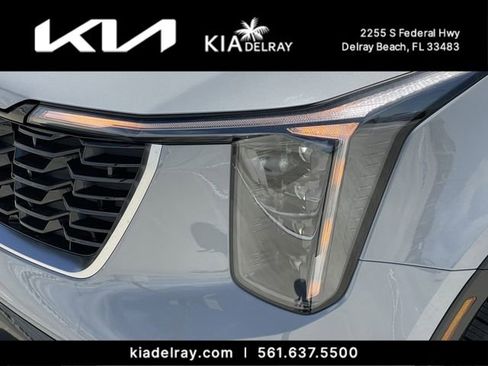 New 2026 Kia Sorento S image 6