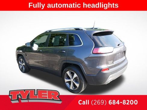 Used 2021 Jeep Cherokee Limited AWD/4WD image 5