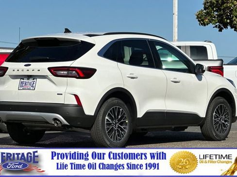 New 2025 Ford Escape SE w/ PHEV Premium Package image 4