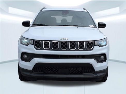 Used 2024 Jeep Compass Latitude AWD/4WD image 18