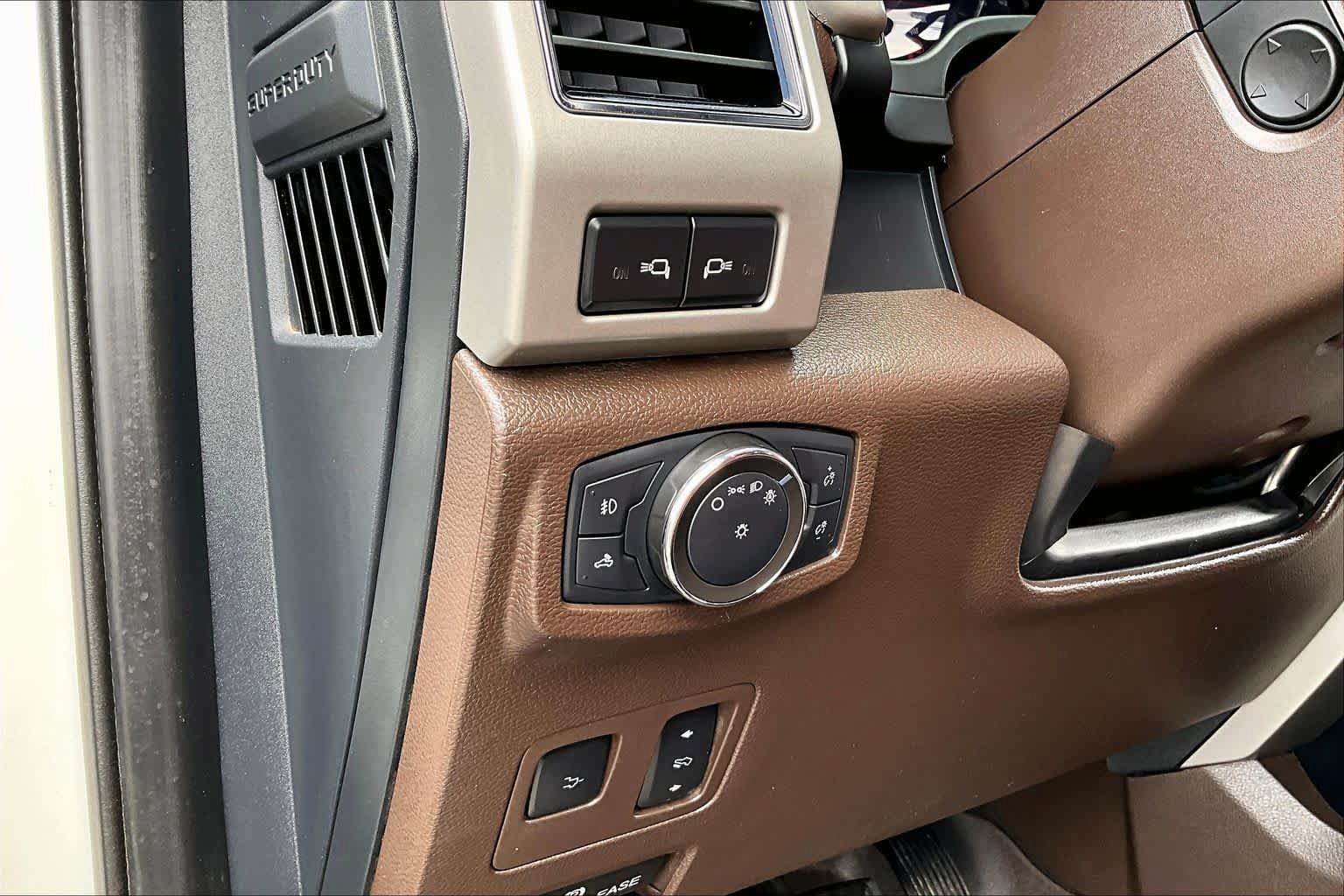 Used 2022 Ford F250 King Ranch w/ King Ranch Ultimate Package AWD/4WD image 29