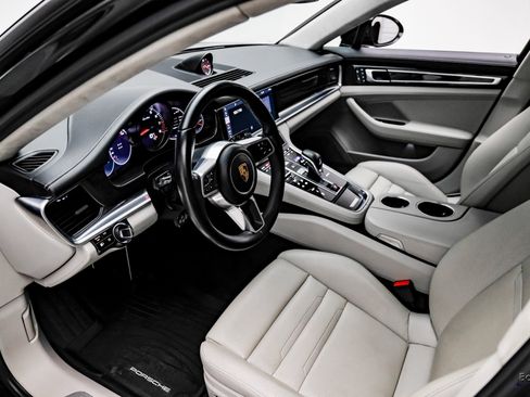 Used 2018 Porsche Panamera Turbo Sport Turismo image 39