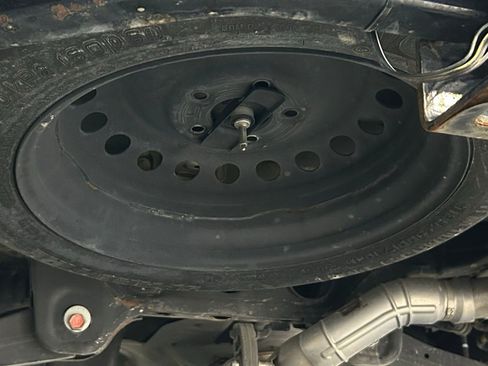 Used 2021 Kia Sorento S FWD image 18