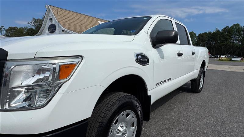 Used 2017 Nissan Titan S AWD/4WD image 12