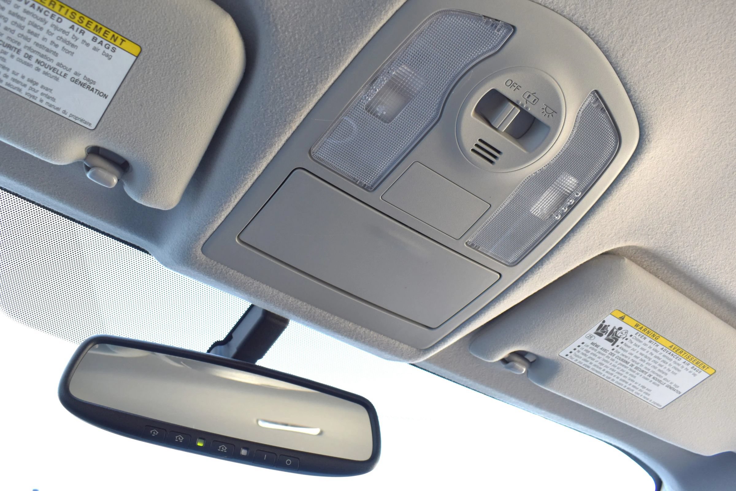 Used 2015 Toyota Prius V Four FWD image 18
