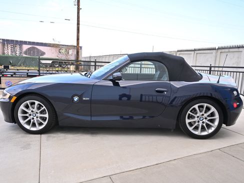 Used 2007 BMW Z4 3.0i RWD image 4