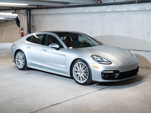 Certified 2023 Porsche Panamera Platinum Edition RWD image 7