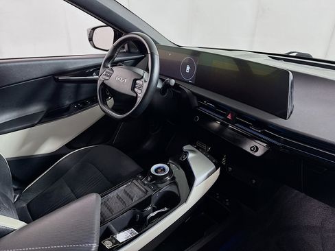 Used 2022 Kia EV6 GT-Line w/ GT-Line Suede Seat Package image 30