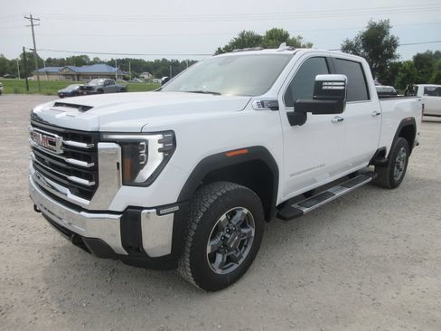 New 2026 GMC Sierra 2500 SLT w/ SLT Premium Package AWD/4WD image 10