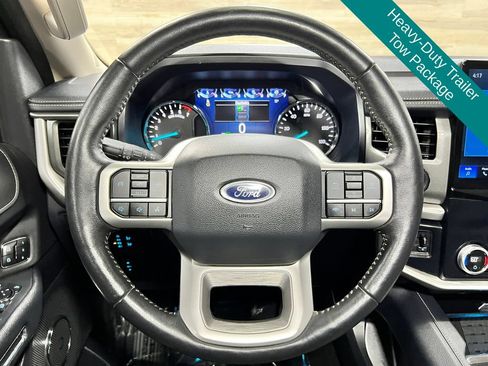 Used 2024 Ford Expedition Max XLT AWD/4WD image 4