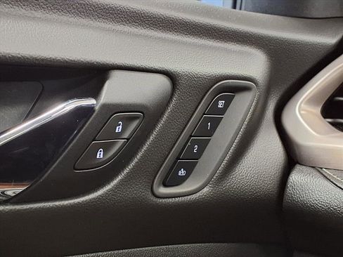 Used 2021 GMC Acadia Denali w/ Denali Technology Package image 33