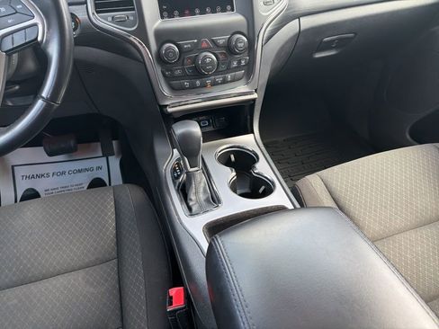 Used 2021 Jeep Grand Cherokee Laredo image 15