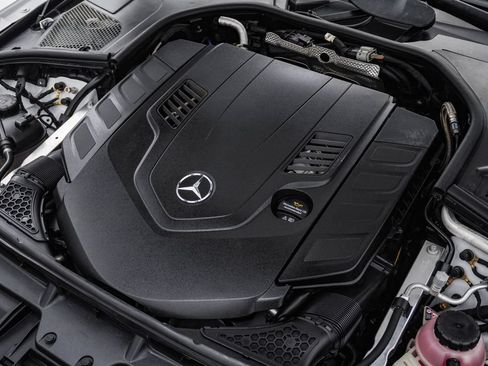 Used 2024 Mercedes-Benz S 580 4MATIC Sedan image 31