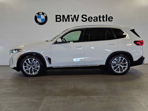 Used 2024 BMW X5 xDrive50e w/ Executive Package AWD/4WD image 5